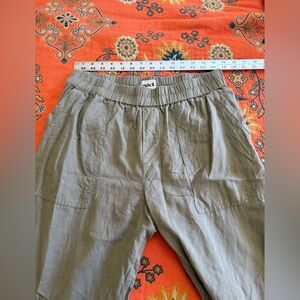 PACT Harbor Relaxed Organic Cotton Hemp Cropped Pants